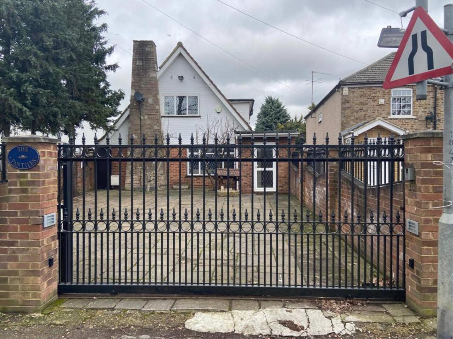 4 Bedroom House, Heathrow Airport, Luxe Inn Colnbrook Εξωτερικό φωτογραφία