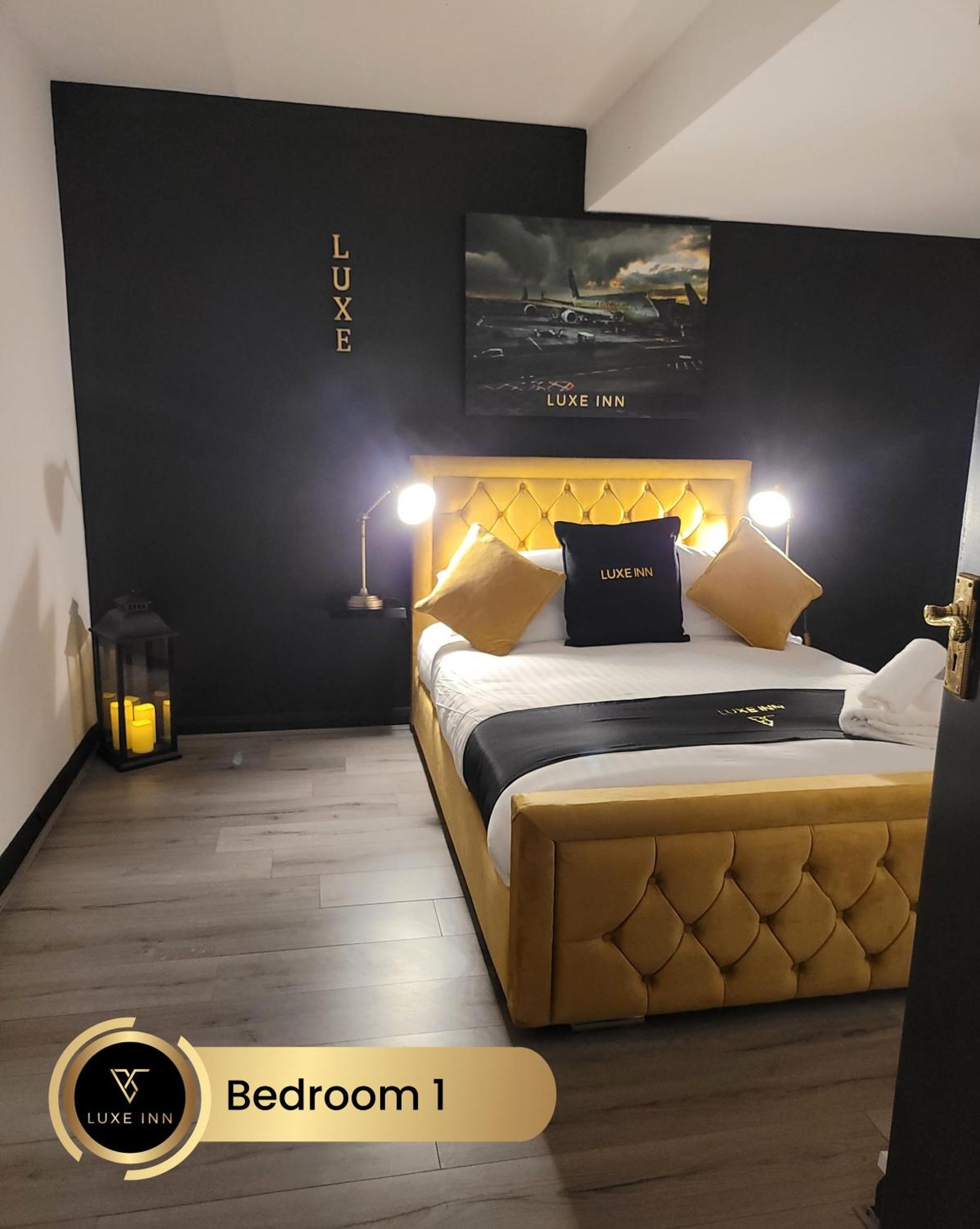 4 Bedroom House, Heathrow Airport, Luxe Inn Colnbrook Εξωτερικό φωτογραφία